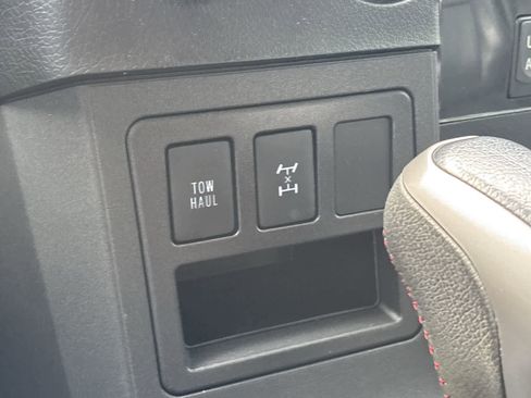Used 2018 Toyota Sequoia TRD Sport AWD/4WD image 25