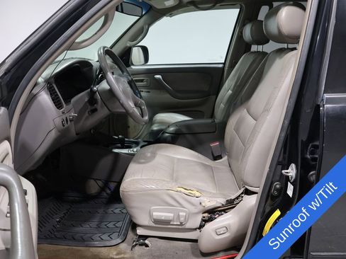 Used 2002 Toyota Sequoia SR5 AWD/4WD image 2