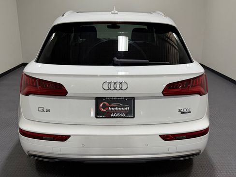 Used 2018 Audi Q5 2.0T Premium Plus w/ Premium Plus Package AWD/4WD image 25