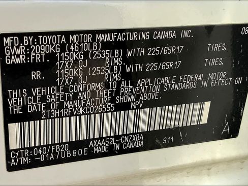 Used 2019 Toyota RAV4 LE FWD image 33