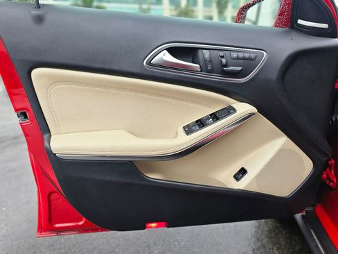 Used 2016 Mercedes-Benz GLA 250 GLA 250 image 21