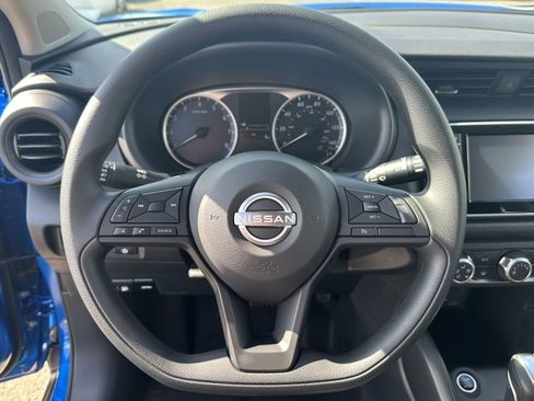 New 2025 Nissan Kicks Play S image 16
