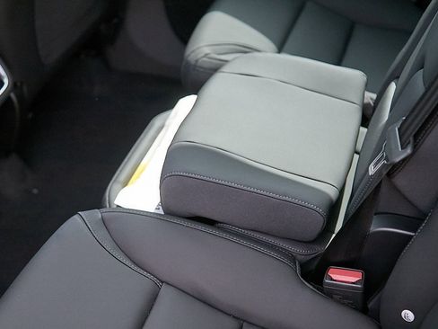 New 2025 Volvo EX90 Ultra image 21