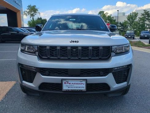 New 2026 Jeep Grand Cherokee Limited AWD/4WD image 9