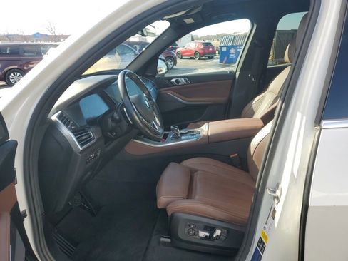Used 2019 BMW X5 xDrive40i w/ Luxury Seating Package image 14