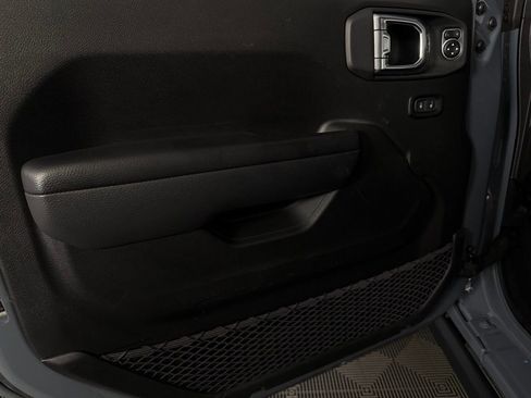 Used 2025 Jeep Wrangler Unlimited Rubicon 4xe w/ Convenience Group image 25