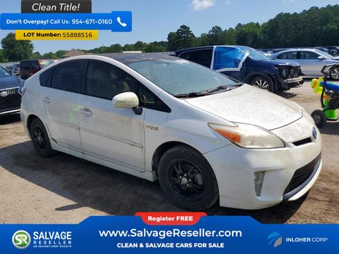 Used 2013 Toyota Prius Three w/ Solar Roof Pkg FWD image 5
