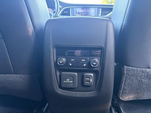 Used 2021 Buick Enclave Avenir w/ Avenir Technology Package image 22