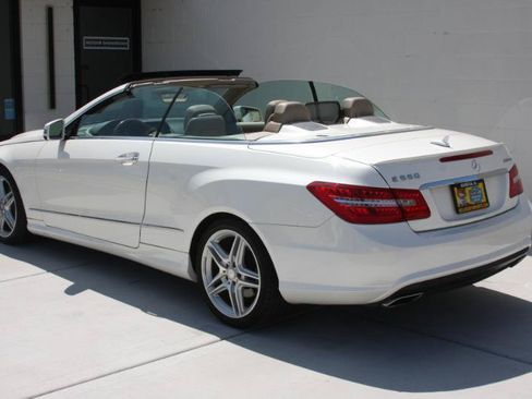Used 2013 Mercedes-Benz E 550 Cabriolet image 23