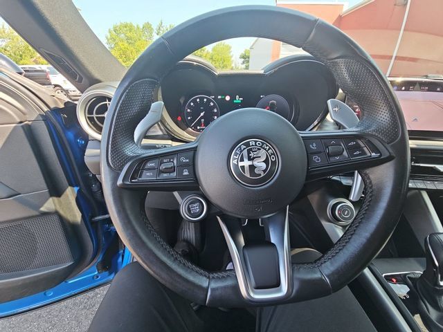 Used 2024 Alfa Romeo Tonale Veloce AWD/4WD image 36