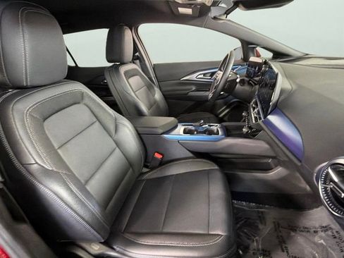Used 2025 Chevrolet Equinox EV LT w/ Convenience Package FWD image 25