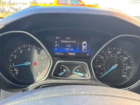 Used 2018 Ford Focus SEL image 21