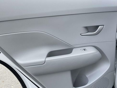New 2026 Hyundai Kona SEL Sport FWD image 9