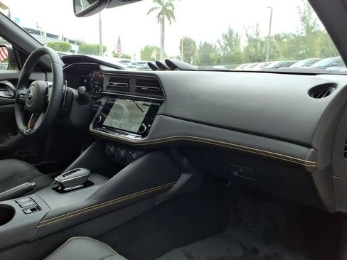 Used 2023 Nissan Z w/ Floor Mat Package (L93) RWD image 27