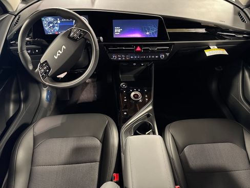 New 2026 Kia Niro Wind w/ Wind Preserve Package FWD image 9