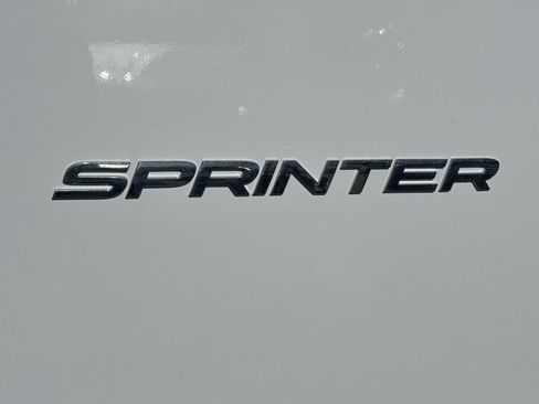 Used 2025 Mercedes-Benz Sprinter 2500 image 6
