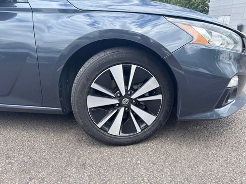 Used 2020 Nissan Altima 2.5 SL FWD image 11