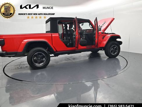Used 2022 Jeep Gladiator Rubicon w/ LED Lighting Group AWD/4WD image 64