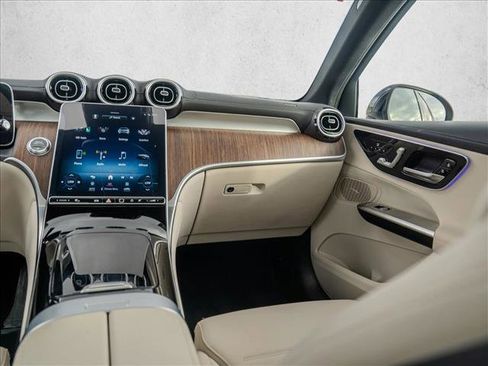 Certified 2024 Mercedes-Benz GLC 300 4MATIC image 22