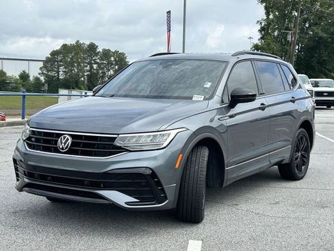Used 2022 Volkswagen Tiguan SE R-Line FWD image 6