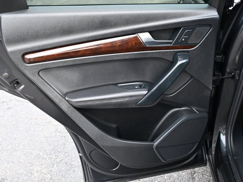 Used 2019 Audi Q5 2.0T Premium Plus image 39