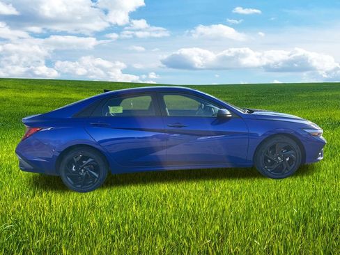 Used 2026 Hyundai Elantra Sport w/ Cargo Package image 8