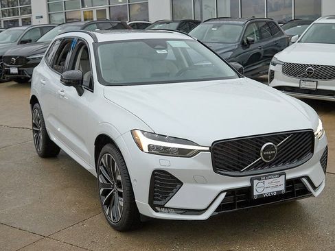 New 2026 Volvo XC60 B5 Ultra w/ Protection Package Premier image 4