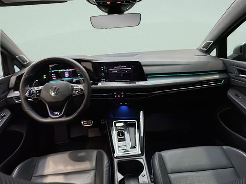 Used 2024 Volkswagen Golf R image 23