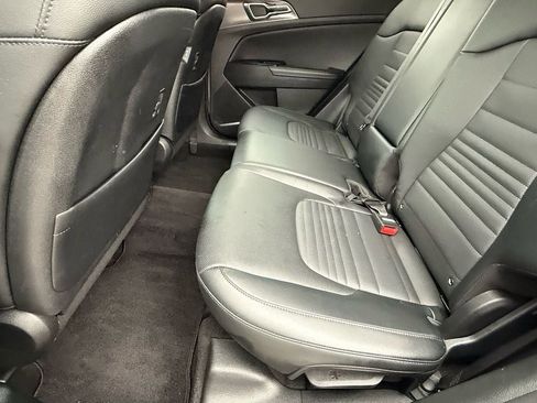 Used 2023 Kia Sportage SX image 13