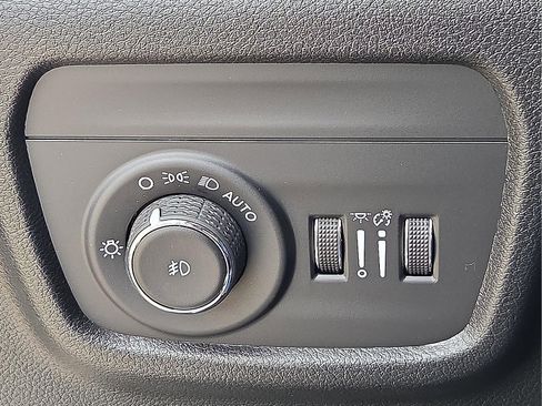 New 2025 Jeep Grand Cherokee Limited w/ Black Appearance Package AWD/4WD image 20