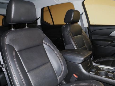 Used 2020 Chevrolet Traverse LT w/ LT Premium Package image 88