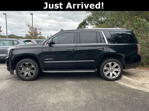 Used 2017 GMC Yukon Denali w/ Open Road Package image 3