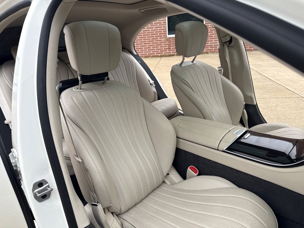 Used 2023 Mercedes-Benz S 500 4MATIC w/ AMG Line image 13