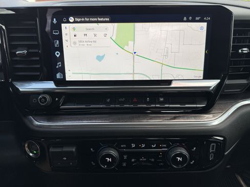 Used 2025 Chevrolet Silverado 2500 LTZ image 19