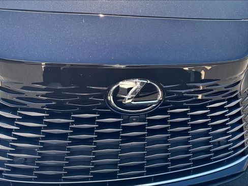 Used 2025 Lexus RX 450h AWD w/ Convenience Package image 32