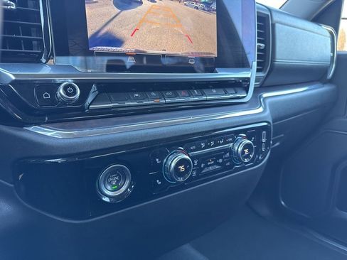 Used 2024 GMC Sierra 1500 SLT image 21