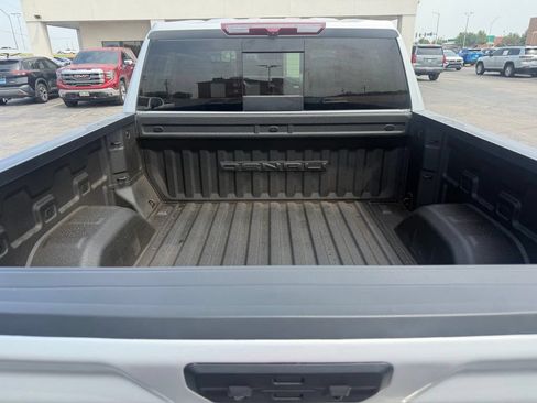 Used 2022 GMC Sierra 1500 Denali AWD/4WD image 17