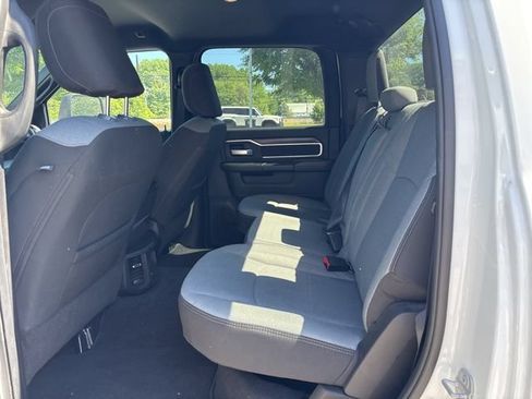 Used 2024 RAM 2500 Big Horn AWD/4WD image 10