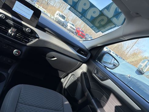 Used 2022 Ford Escape SE image 22