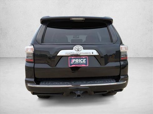 Used 2017 Toyota 4Runner Limited image 7