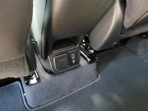 Used 2023 Chevrolet TrailBlazer LT w/ Convenience Package image 15