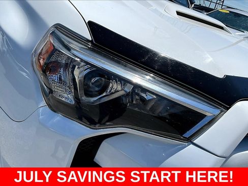 Used 2021 Toyota 4Runner TRD Off-Road AWD/4WD image 39
