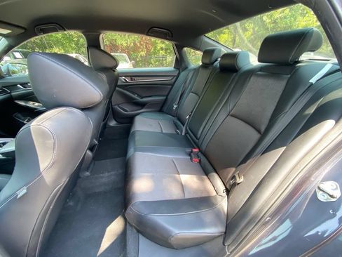 Used 2018 Honda Accord Sport image 30