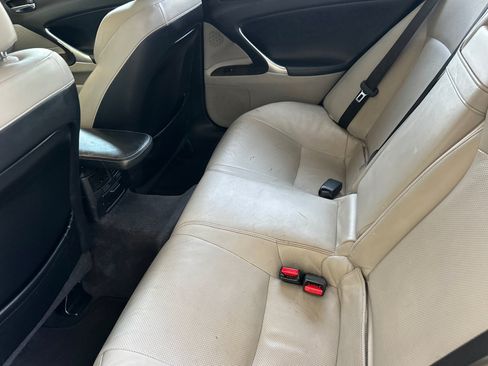 Used 2010 Lexus IS 250 RWD image 25