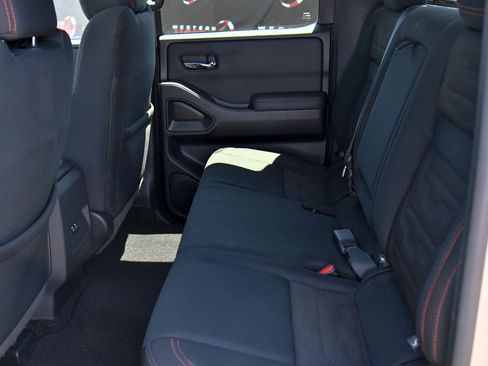 Used 2022 Nissan Frontier Pro-X RWD image 35