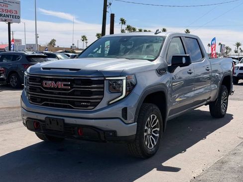 Used 2023 GMC Sierra 1500 AT4 AWD/4WD image 2