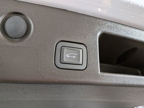 New 2026 GMC Terrain Denali AWD/4WD image 11