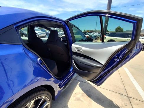Used 2020 Toyota Corolla SE FWD image 38