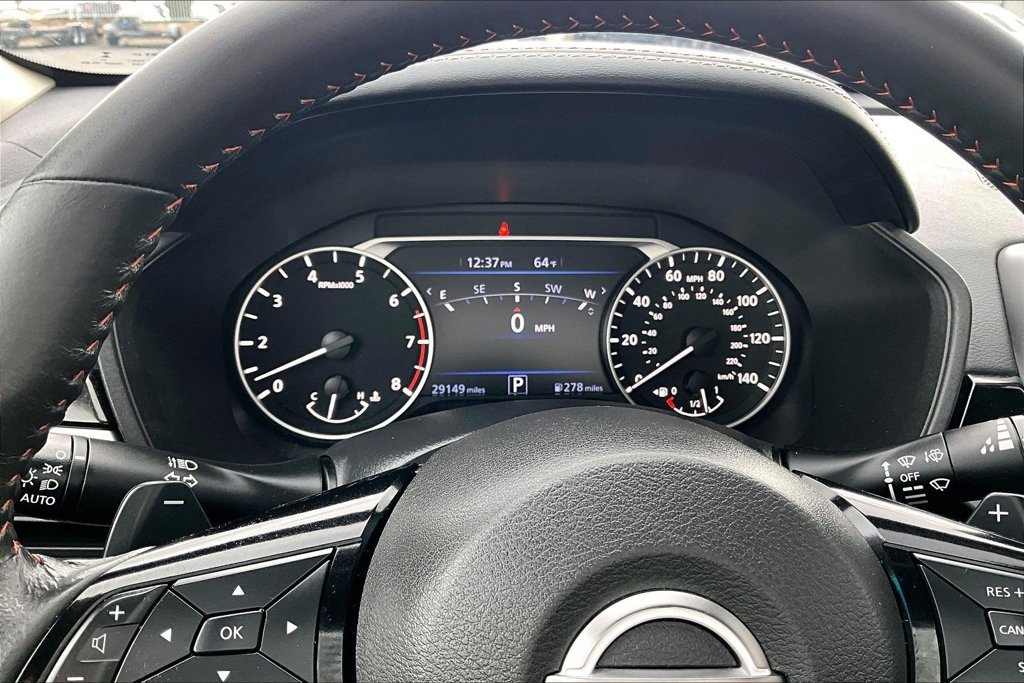 Used 2023 Nissan Altima 2.5 SR w/ SR Premium Package FWD image 13