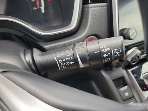 Used 2018 Honda CR-V Touring image 22